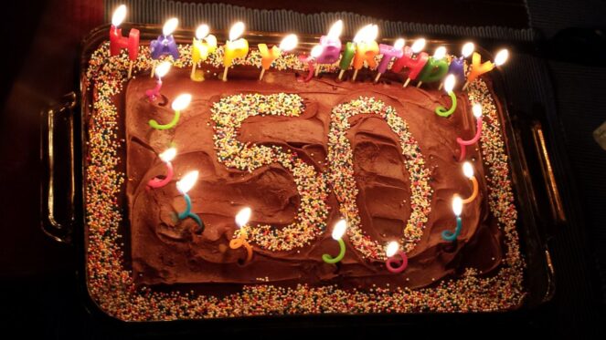 Birthday cake that reads 50