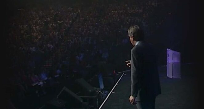 Public Speaker Ross Shafer addressing an audience